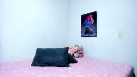 Snapshot of emiily_carter chatting on 22, 4, 2026 Emiily Carter online show from 22, 4, 2026
