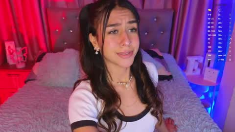 Snapshot of emiiscoot_1 chatting on 17, 4, 2026 Emily online show from 17, 4, 2026