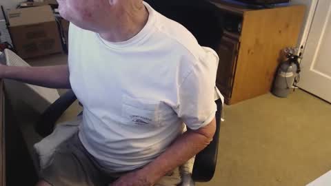 Snapshot of emil_karpo chatting on 1, 5, 2026 Terrance1st online show from 1, 5, 2026