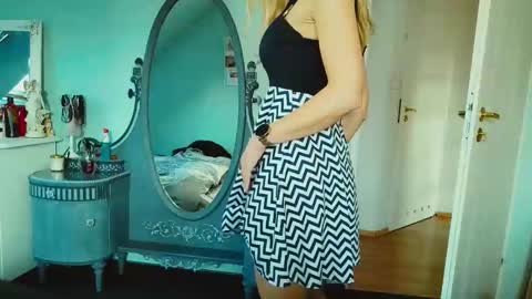 Emila online show from 12, 2, 2025