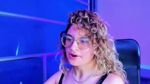 Emy  online show from 21, 12, 2025