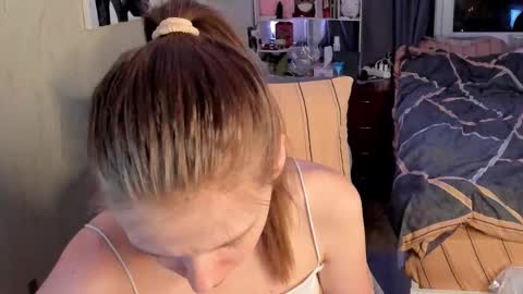 Snapshot of emili_sweet__ chatting on 17, 2, 2026 emili_sweet__ online show from 17, 2, 2026