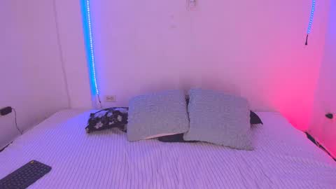 Snapshot of emili_williams10 chatting on 14, 4, 2026 emili_williams10 online show from 14, 4, 2026