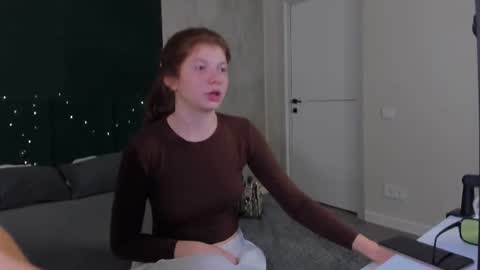 Snapshot of emilia_cross chatting on 15, 6, 2026 Emilia online show from 15, 6, 2026