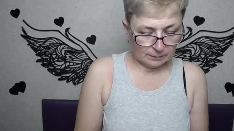 Snapshot of emiliagree chatting on 24, 3, 2026 EmiliaGree online show from 24, 3, 2026