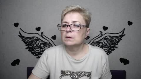 Snapshot of emiliagree chatting on 4, 4, 2026 EmiliaGree online show from 4, 4, 2026