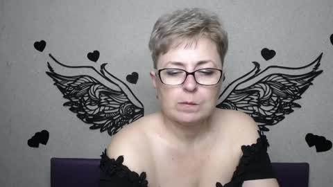 Snapshot of emiliagree chatting on 15, 4, 2026 EmiliaGree online show from 15, 4, 2026