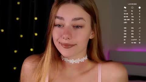 Snapshot of emiliaheather chatting on 28, 9, 2025 Tessa online show from 28, 9, 2025