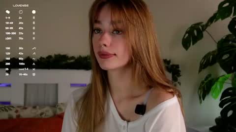 Snapshot of emiliaheather chatting on 19, 7, 2026 Tessa online show from 19, 7, 2026