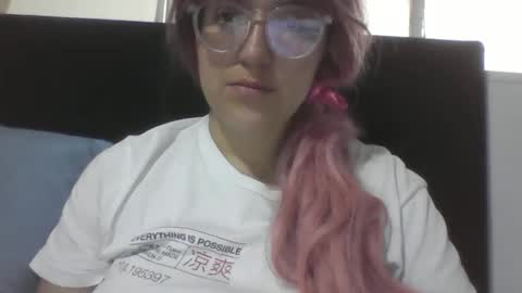 emiliahoney online show from 18, 1, 2026