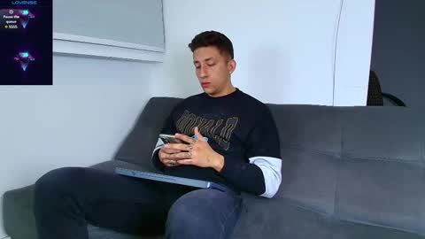 Snapshot of emiliocum_24 chatting on 17, 2, 2025 EMILIOCUM online show from 17, 2, 2025