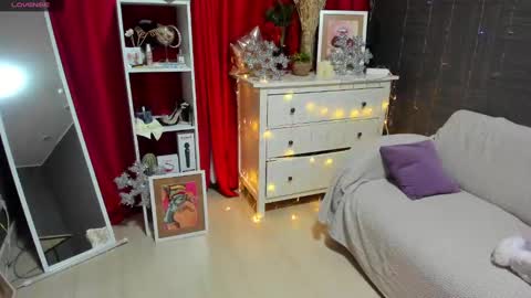 Emiliya online show from 18, 12, 2024