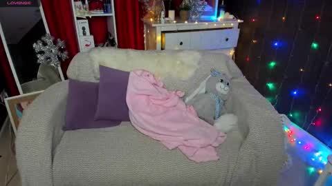 Emiliya online show from 7, 1, 2025