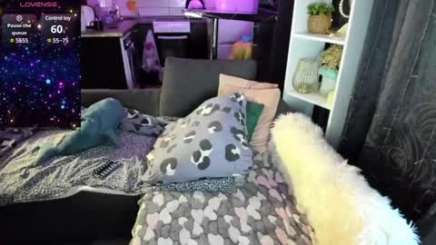 Emiliya online show from 14, 2, 2025