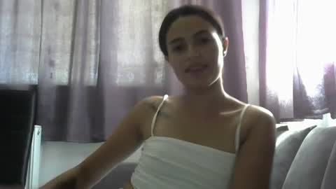 Snapshot of emilly_daniel chatting on 2, 8, 2026 Emilly and Daniel online show from 2, 8, 2026