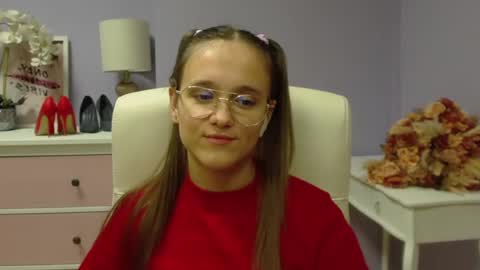 Snapshot of emilly_lust99 chatting on 3, 12, 2024 Emilly online show from 3, 12, 2024