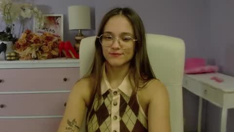 Snapshot of emilly_lust99 chatting on 8, 2, 2025 Emilly online show from 8, 2, 2025