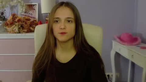 Snapshot of emilly_lust99 chatting on 5, 3, 2025 Emilly online show from 5, 3, 2025