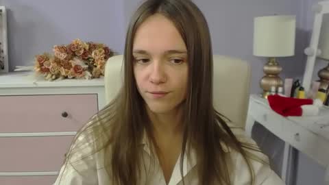 Snapshot of emilly_lust99 chatting on 23, 12, 2025 Emilly online show from 23, 12, 2025