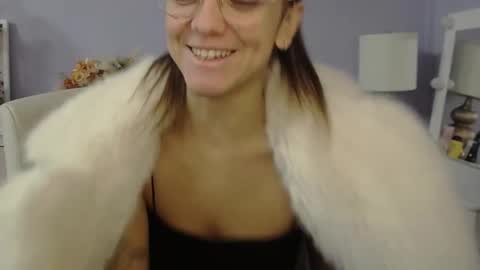 Snapshot of emilly_lust99 chatting on 11, 1, 2026 Emilly online show from 11, 1, 2026