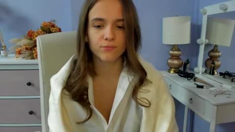 Emilly online show from 14, 4, 2026