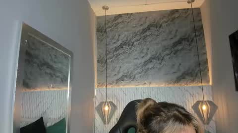 emilly_mell online show from 27, 2, 2026