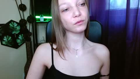 Emilly online show from 9, 4, 2026