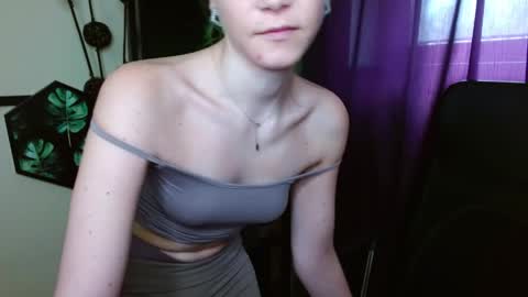 Emilly online show from 11, 4, 2026