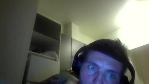 Snapshot of emilsuokas8 chatting on 4, 8, 2026 emilsuokas8 online show from 4, 8, 2026