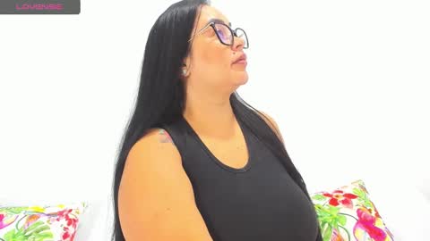 Snapshot of emily18__ chatting on 4, 1, 2025 Emily online show from 4, 1, 2025