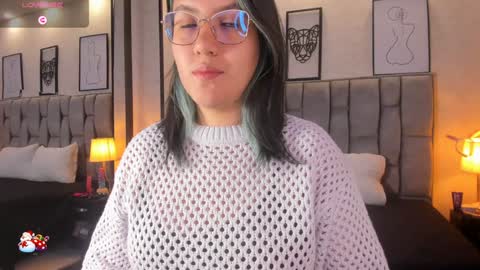 Emily online show from 15, 12, 2024