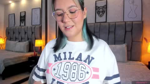 Emily online show from 21, 12, 2024