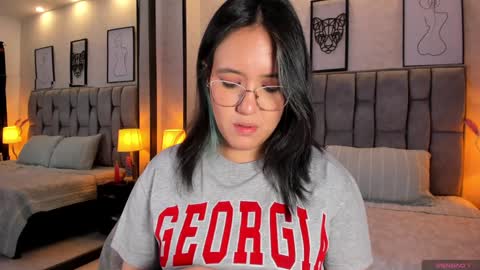 Emily online show from 22, 12, 2024