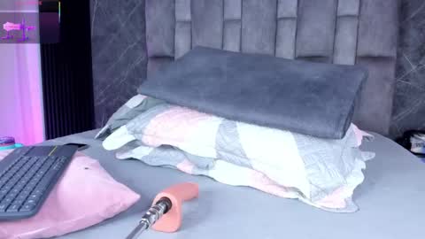 Emily online show from 3, 11, 2025