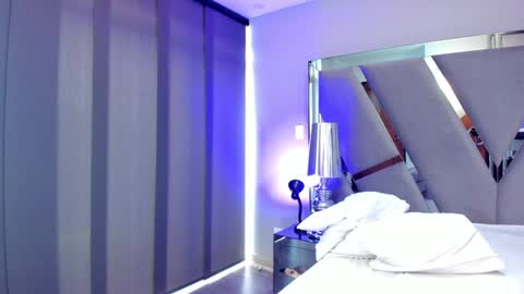 Snapshot of emily_bae chatting on 8, 2, 2025 emily_bae online show from 8, 2, 2025