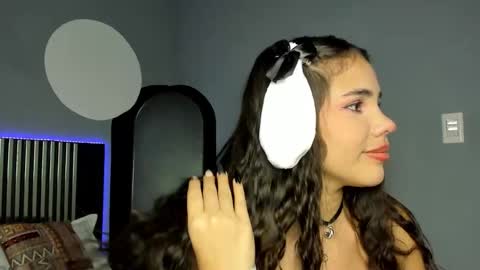              online show from 27, 10, 2025