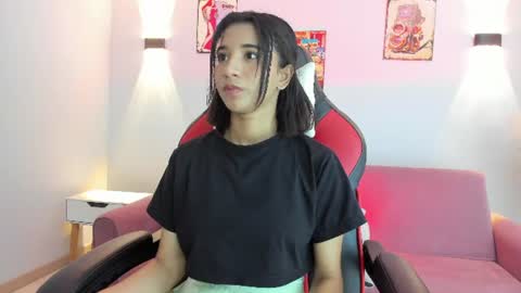 Snapshot of emily_bruss chatting on 29, 6, 2026 emily_bruss online show from 29, 6, 2026