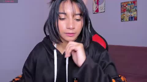 Snapshot of emily_bruss chatting on 20, 7, 2026 emily_bruss online show from 20, 7, 2026