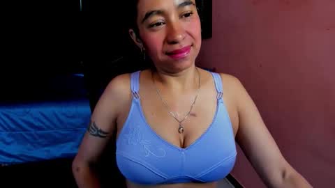 emily_bunny7 online show from 15, 1, 2026