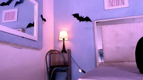 emily_castillo1_ online show from 24, 11, 2025