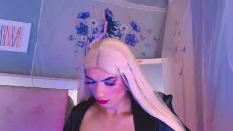 emily_castillo1_ online show from 7, 4, 2026