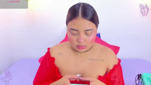 Snapshot of emily_cooper20_ chatting on 7, 1, 2025 Emily online show from 7, 1, 2025