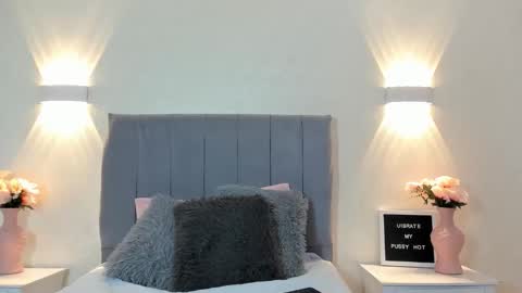 Emily online show from 3, 12, 2025