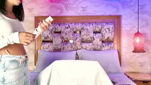 Snapshot of emily_dempsey chatting on 9, 4, 2026 emily_dempsey online show from 9, 4, 2026