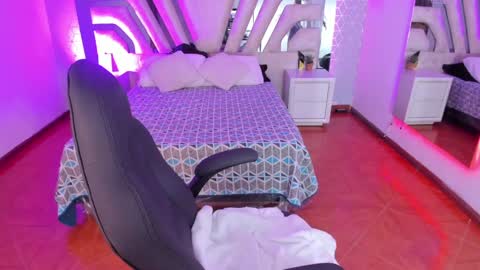 Emily online show from 3, 2, 2025