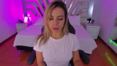 Emily online show from 15, 9, 2025