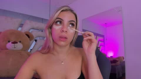 Emily online show from 15, 12, 2025