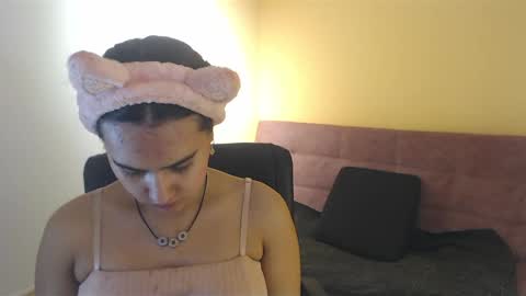 Snapshot of emily_fox_3 chatting on 12, 9, 2025 emily fox 3 online show from 12, 9, 2025