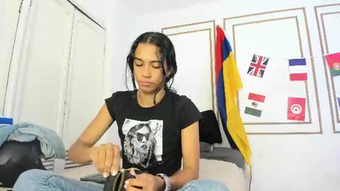 Snapshot of emily_gaviria1 chatting on 14, 6, 2026 emily_gaviria1 online show from 14, 6, 2026