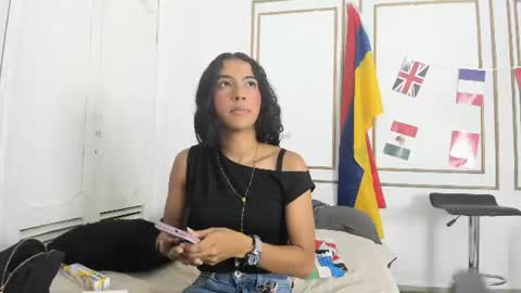 Snapshot of emily_gaviria1 chatting on 16, 6, 2026 emily_gaviria1 online show from 16, 6, 2026